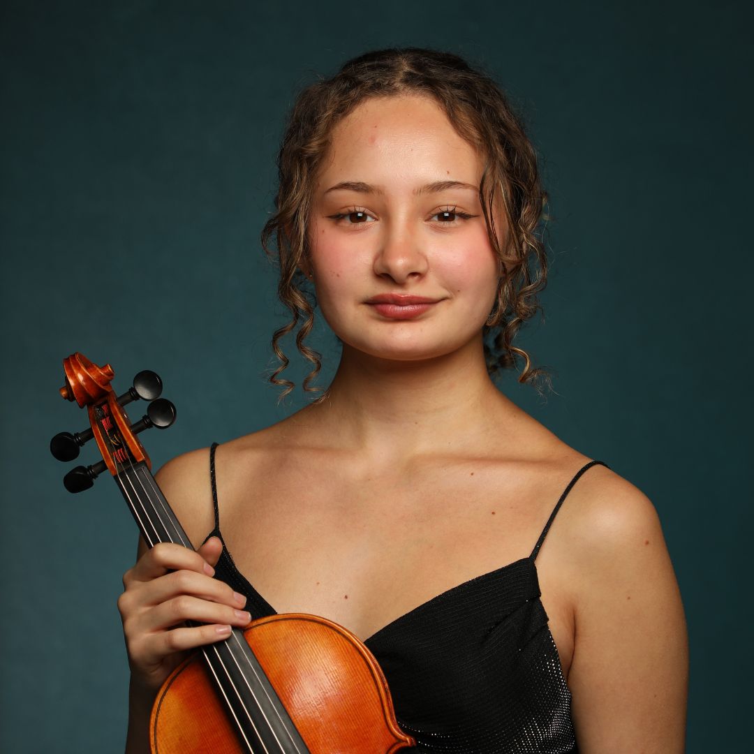 Paloma Furst Chavira