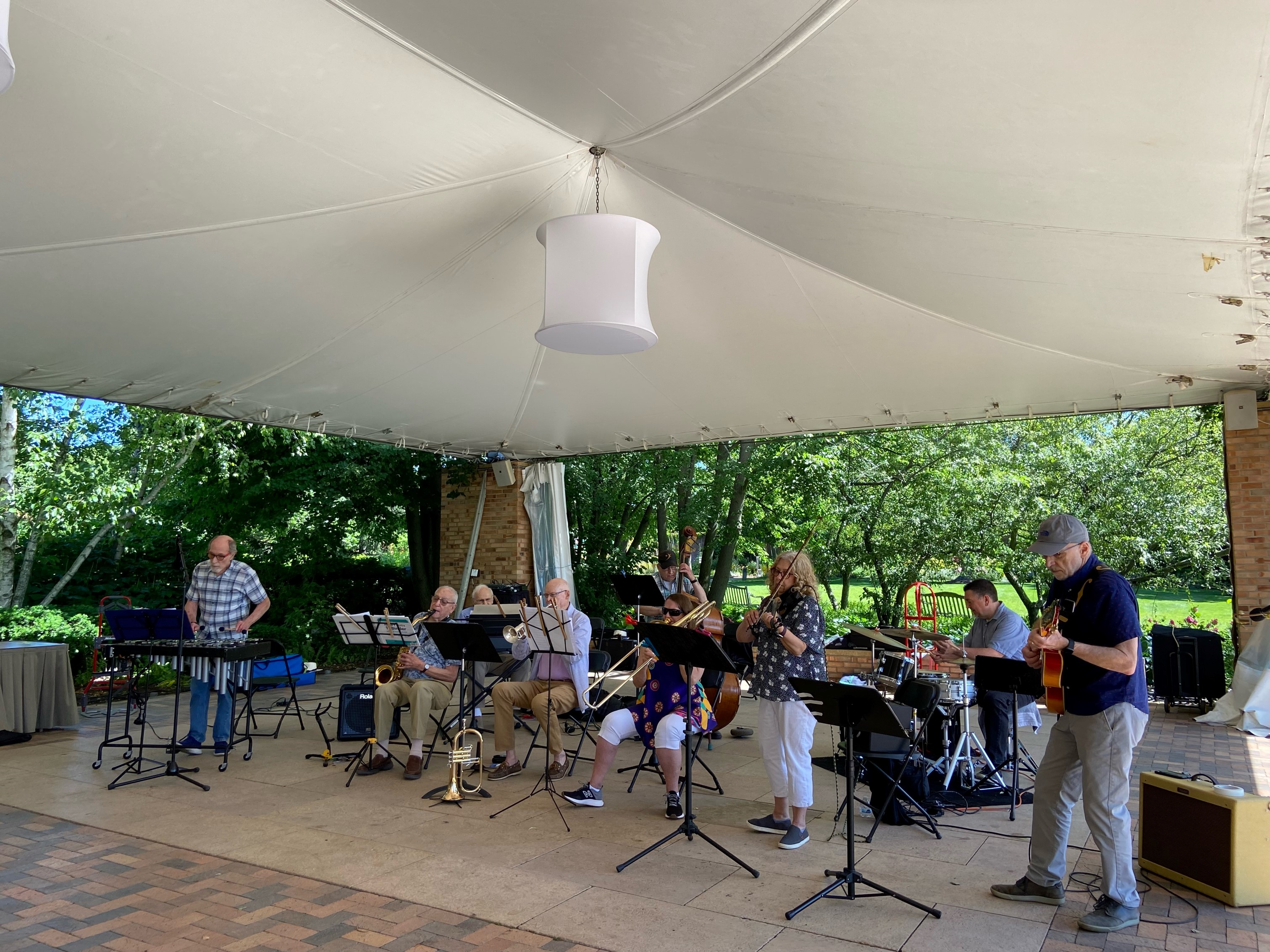 Adult Jazz group at Botanic Gardens