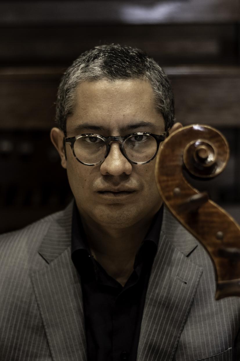Music Institute Cello Faculty member, Horacio Contreras