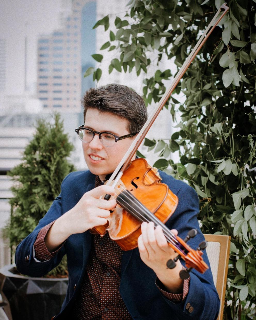 Music Institute Violin & Viola Faculty, Davis King