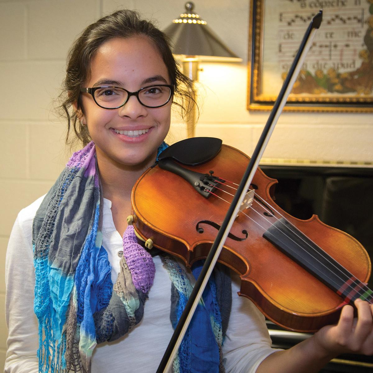MIC female youth violinist - lessons and classes