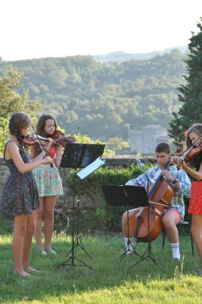 Ellyn Harmon - MIC alumna, chamber music group