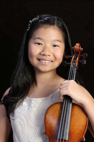 Music Institute Academy member, Lauren Kim
