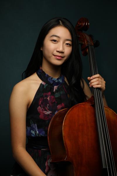 Music Institute Academy member, Lavie Huang