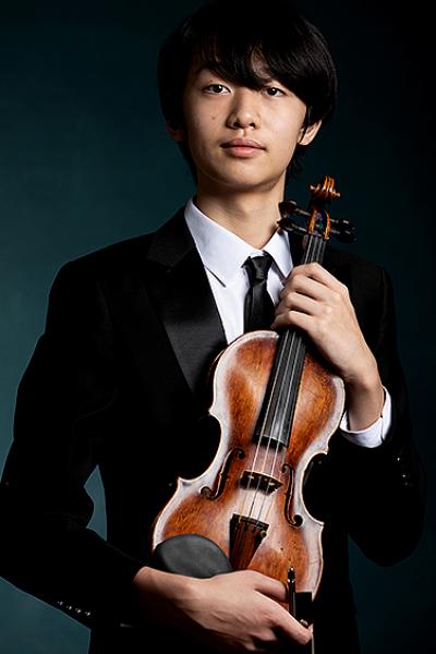 Music Institute Academy member, Mingshi Xia