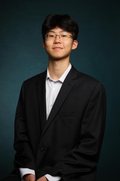 Music Institute Academy member, Noah Kim