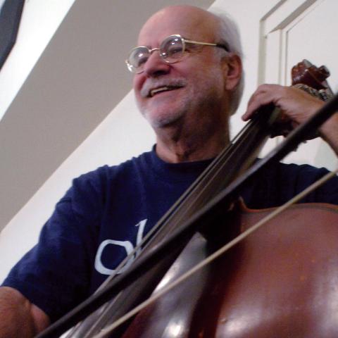 Adult Studies bass player at Music Institute of Chicago
