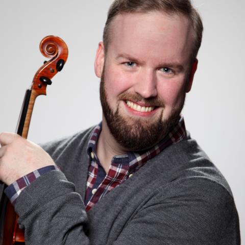 Music Institute's Violin and Viola Faculty member, John Glew