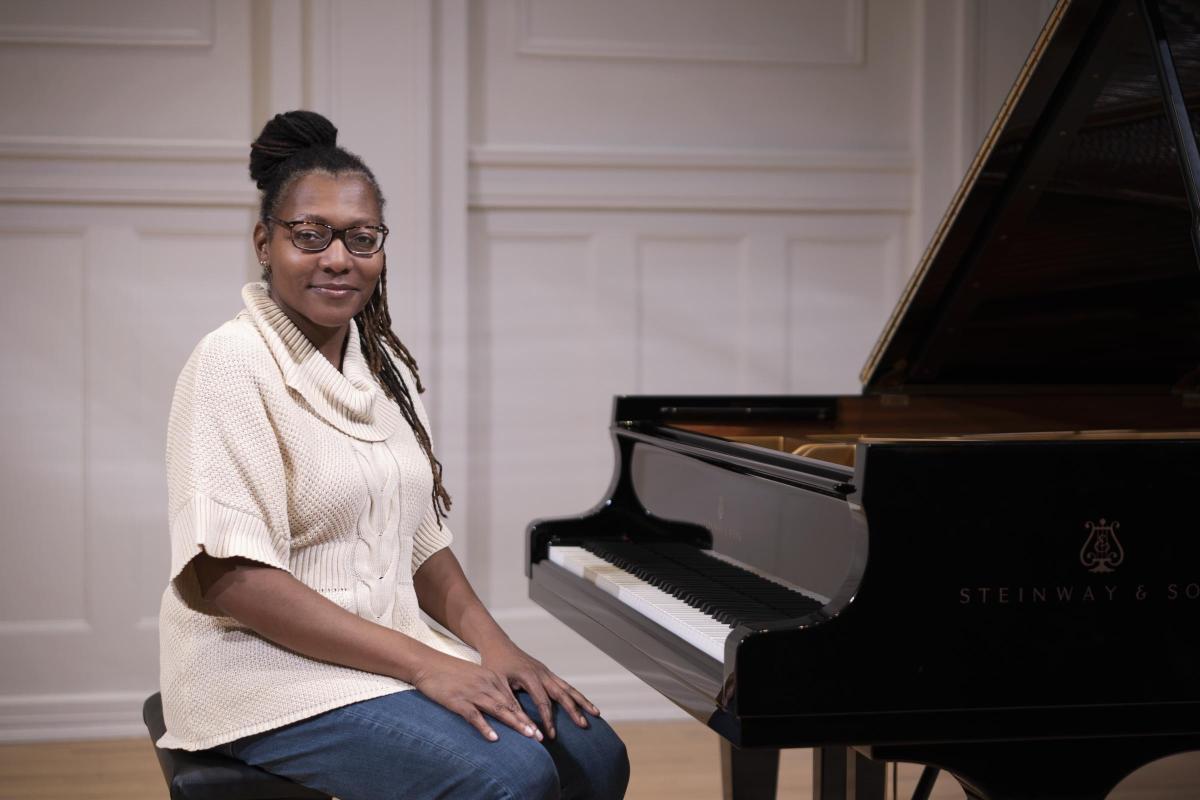 Adult Pianist at Music Institute of Chicago
